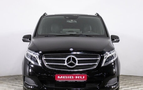 Mercedes-Benz V-Класс, 2017 год, 6 050 000 рублей, 2 фотография