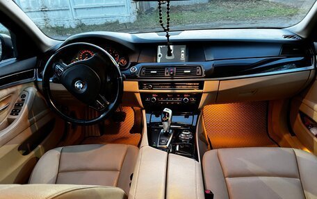 BMW 5 серия, 2011 год, 1 830 000 рублей, 13 фотография