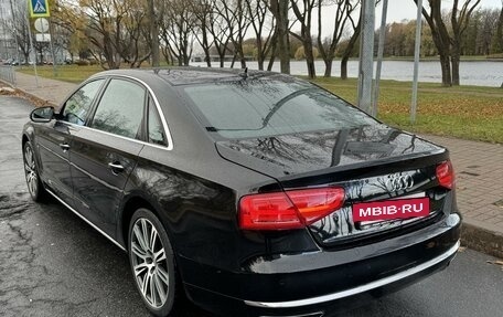 Audi A8, 2012 год, 1 870 000 рублей, 4 фотография