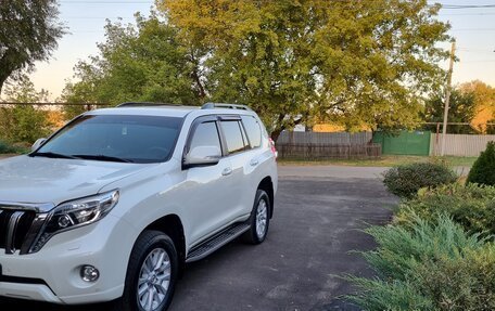 Toyota Land Cruiser Prado 150 рестайлинг 2, 2015 год, 4 000 000 рублей, 4 фотография