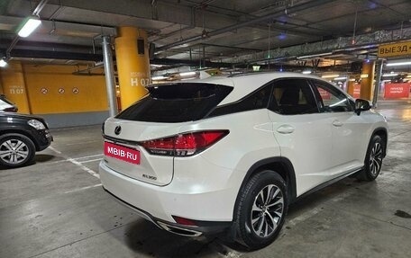 Lexus RX IV рестайлинг, 2019 год, 5 500 000 рублей, 5 фотография