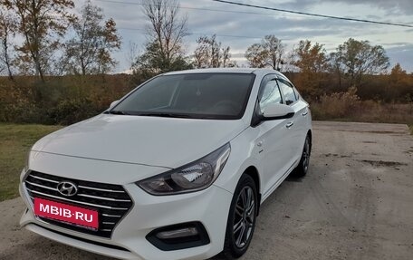 Hyundai Solaris II рестайлинг, 2019 год, 1 200 000 рублей, 1 фотография