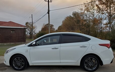 Hyundai Solaris II рестайлинг, 2019 год, 1 200 000 рублей, 4 фотография