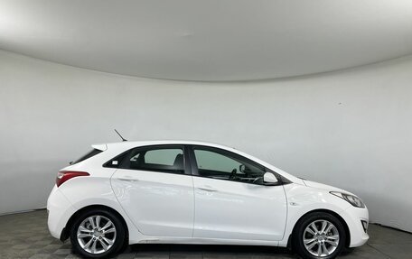 Hyundai i30 II рестайлинг, 2012 год, 994 000 рублей, 4 фотография