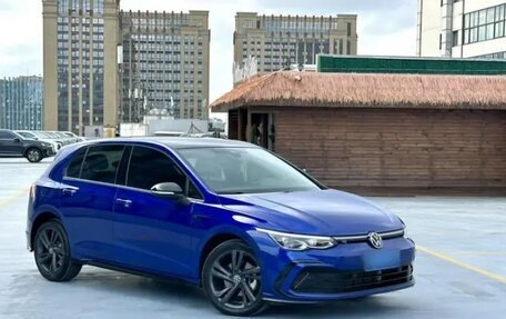 Volkswagen Golf VIII, 2021 год, 1 920 000 рублей, 3 фотография