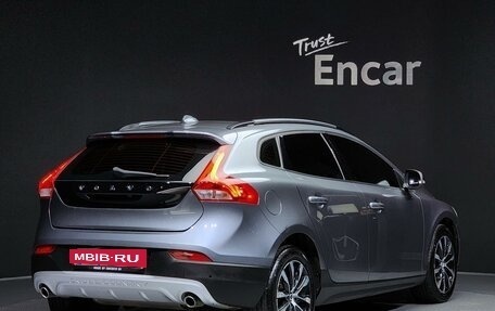 Volvo V40 II рестайлинг, 2019 год, 1 866 449 рублей, 2 фотография