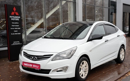 Hyundai Solaris II рестайлинг, 2015 год, 985 000 рублей, 1 фотография