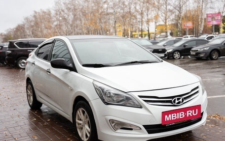 Hyundai Solaris II рестайлинг, 2015 год, 985 000 рублей, 7 фотография