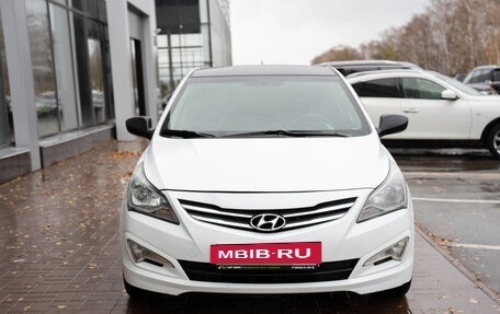 Hyundai Solaris II рестайлинг, 2015 год, 985 000 рублей, 8 фотография