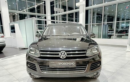 Volkswagen Touareg III, 2010 год, 2 056 000 рублей, 2 фотография