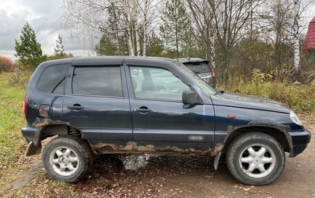 Chevrolet Niva I рестайлинг, 2006 год, 200 000 рублей, 2 фотография