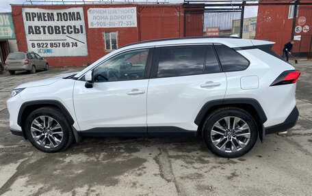 Toyota RAV4, 2020 год, 3 750 000 рублей, 7 фотография