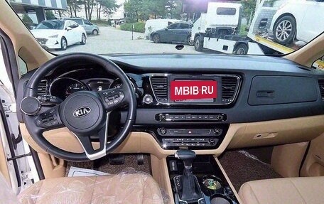 KIA Carnival III, 2020 год, 3 790 000 рублей, 4 фотография