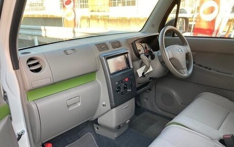 Toyota Pixis Space, 2014 год, 587 012 рублей, 12 фотография