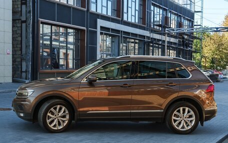 Volkswagen Tiguan II, 2018 год, 2 890 000 рублей, 4 фотография