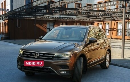 Volkswagen Tiguan II, 2018 год, 2 890 000 рублей, 5 фотография