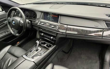 BMW 7 серия, 2013 год, 1 787 000 рублей, 20 фотография