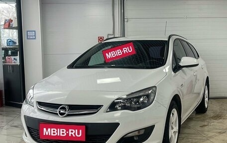 Opel Astra J, 2014 год, 1 099 000 рублей, 2 фотография