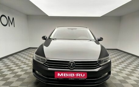 Volkswagen Passat B8 рестайлинг, 2019 год, 2 387 000 рублей, 2 фотография