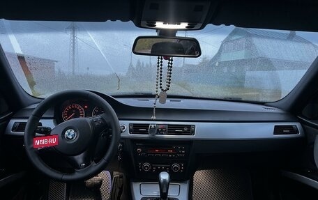 BMW 3 серия, 2010 год, 1 390 000 рублей, 18 фотография