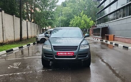 Volkswagen Touareg III, 2003 год, 1 555 000 рублей, 5 фотография