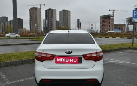 KIA Rio III рестайлинг, 2015 год, 912 700 рублей, 4 фотография