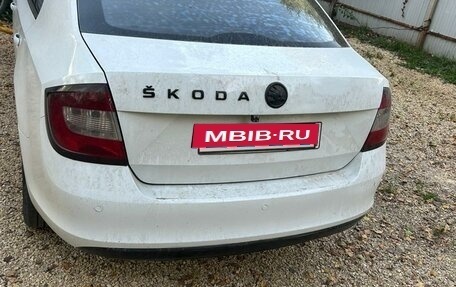 Skoda Rapid I, 2014 год, 470 000 рублей, 2 фотография