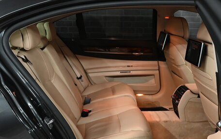 BMW 7 серия, 2013 год, 2 535 000 рублей, 24 фотография