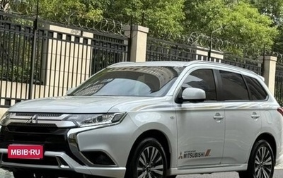 Mitsubishi Outlander III рестайлинг 3, 2021 год, 2 126 000 рублей, 1 фотография