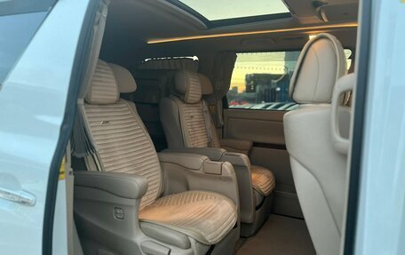 Toyota Alphard III, 2011 год, 3 999 990 рублей, 15 фотография