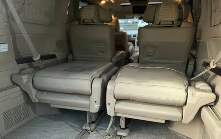 Toyota Alphard III, 2011 год, 3 999 990 рублей, 20 фотография