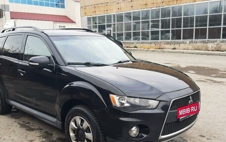 Mitsubishi Outlander III рестайлинг 3, 2011 год, 1 180 000 рублей, 5 фотография