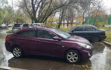 Hyundai Solaris II рестайлинг, 2011 год, 600 000 рублей, 10 фотография