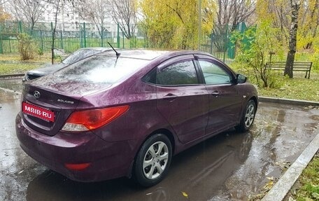 Hyundai Solaris II рестайлинг, 2011 год, 600 000 рублей, 9 фотография