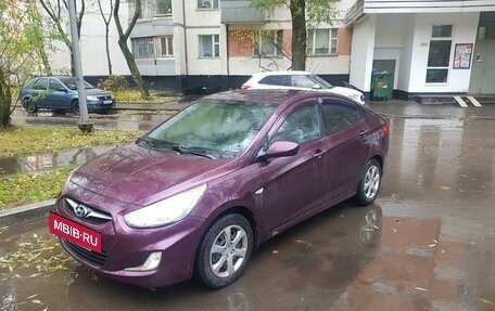 Hyundai Solaris II рестайлинг, 2011 год, 600 000 рублей, 2 фотография