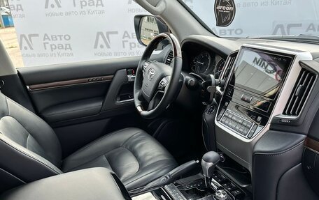 Toyota Land Cruiser 200, 2015 год, 5 490 990 рублей, 8 фотография