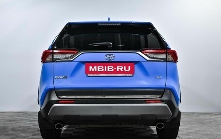 Toyota RAV4, 2019 год, 3 410 000 рублей, 5 фотография