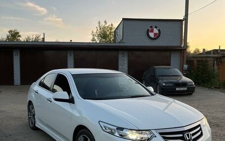 Honda Accord VIII рестайлинг, 2012 год, 1 880 000 рублей, 2 фотография