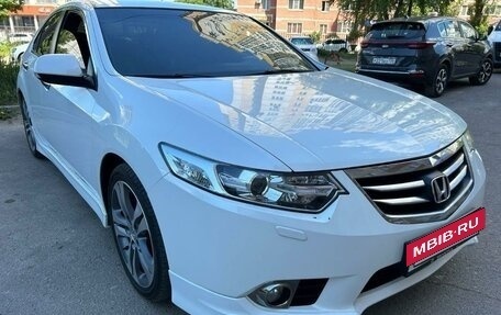 Honda Accord VIII рестайлинг, 2012 год, 1 880 000 рублей, 24 фотография