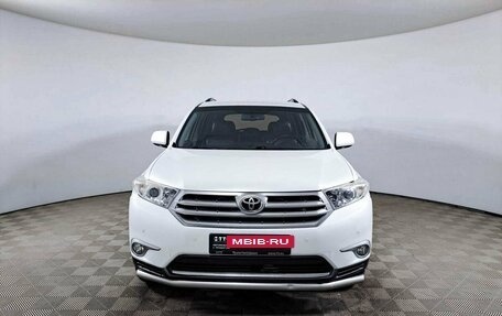 Toyota Highlander III, 2012 год, 2 275 600 рублей, 2 фотография