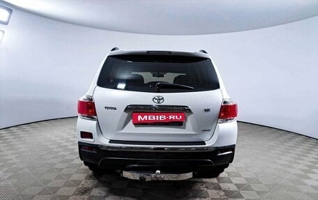 Toyota Highlander III, 2012 год, 2 275 600 рублей, 6 фотография