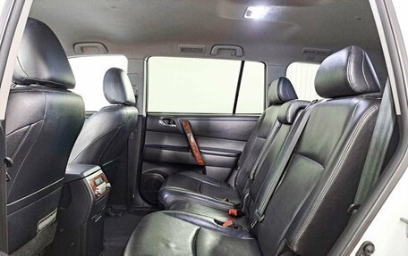 Toyota Highlander III, 2012 год, 2 275 600 рублей, 12 фотография