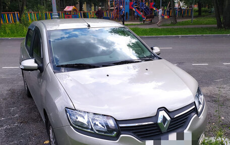 Renault Logan II, 2015 год, 990 000 рублей, 3 фотография