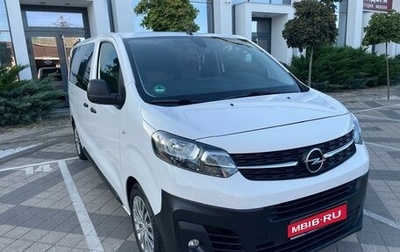 Opel Vivaro, 2019 год, 3 400 000 рублей, 1 фотография