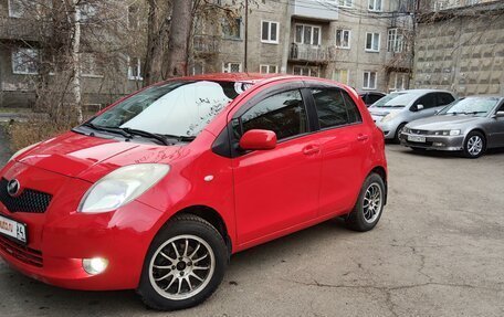 Toyota Yaris III рестайлинг, 2008 год, 780 000 рублей, 2 фотография