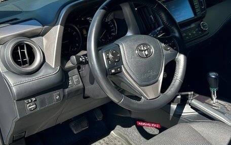 Toyota RAV4, 2018 год, 2 850 000 рублей, 5 фотография