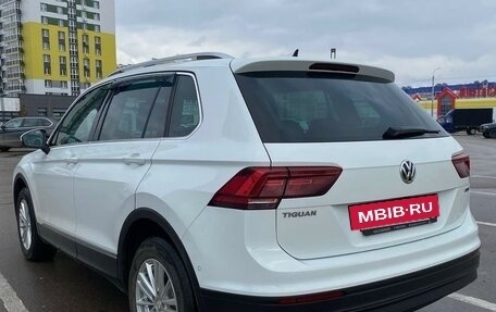 Volkswagen Tiguan II, 2018 год, 3 350 000 рублей, 2 фотография