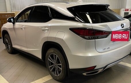 Lexus RX IV рестайлинг, 2021 год, 5 600 000 рублей, 3 фотография