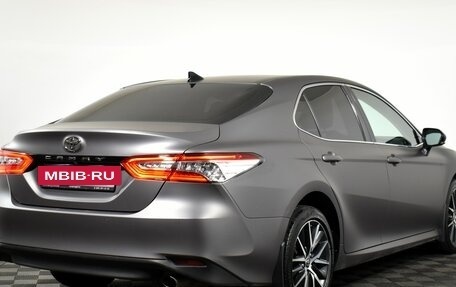 Toyota Camry, 2021 год, 3 285 000 рублей, 4 фотография