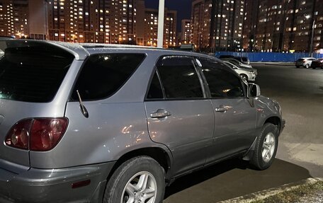 Lexus RX IV рестайлинг, 1999 год, 1 000 000 рублей, 1 фотография